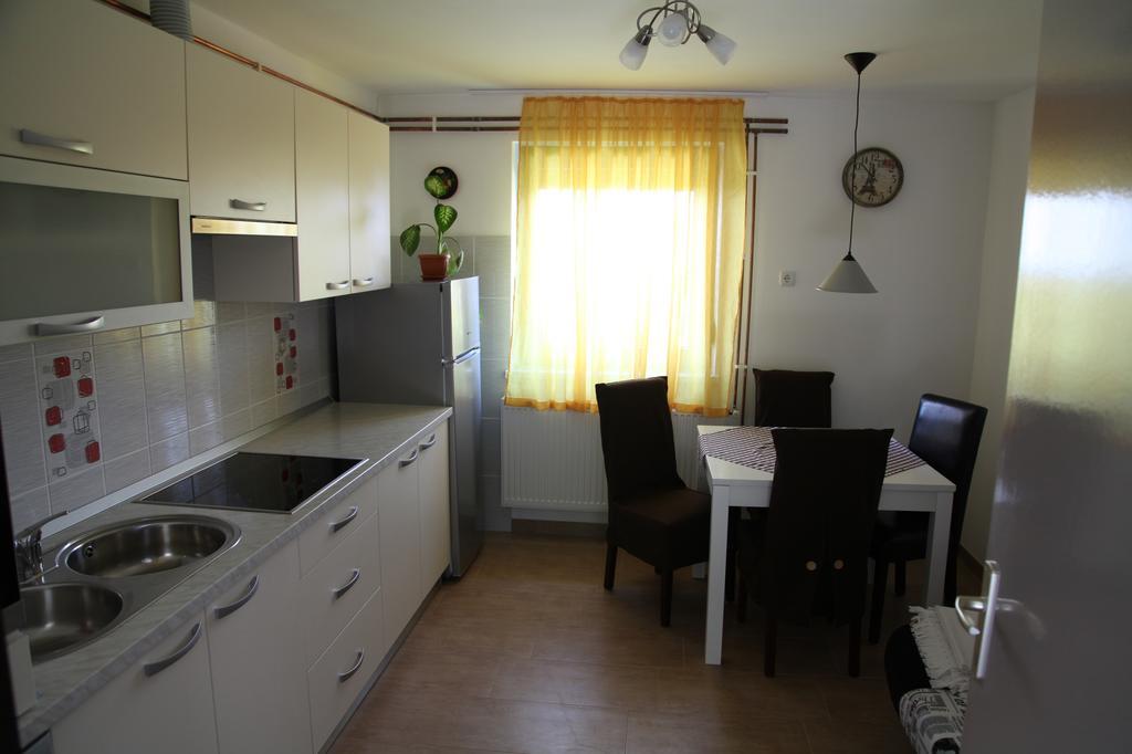Holiday Home Maderka Stridóvár Kültér fotó