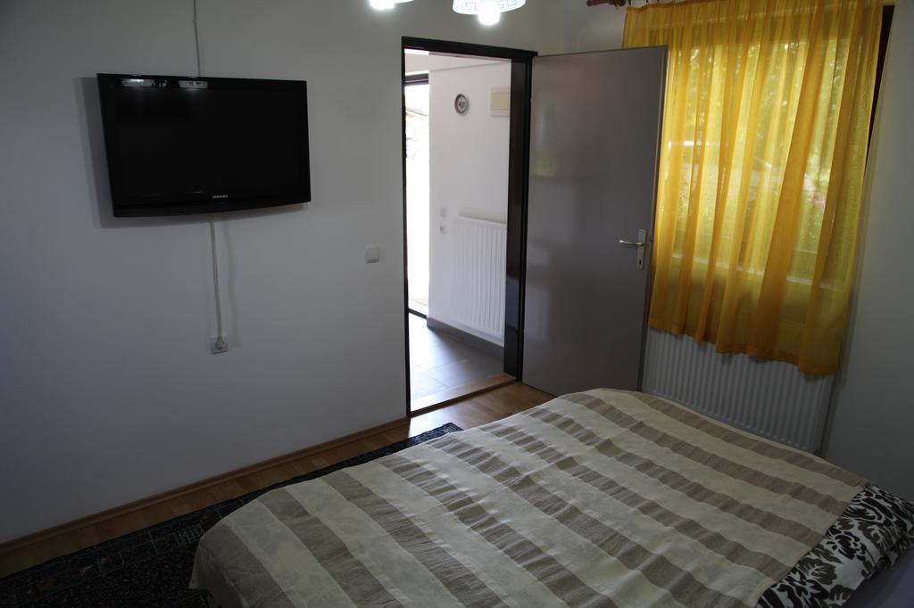 Holiday Home Maderka Stridóvár Kültér fotó
