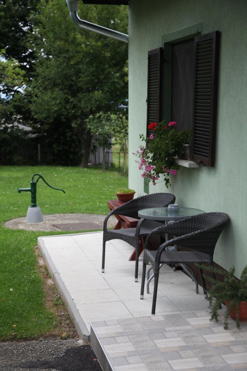 Holiday Home Maderka Stridóvár Kültér fotó
